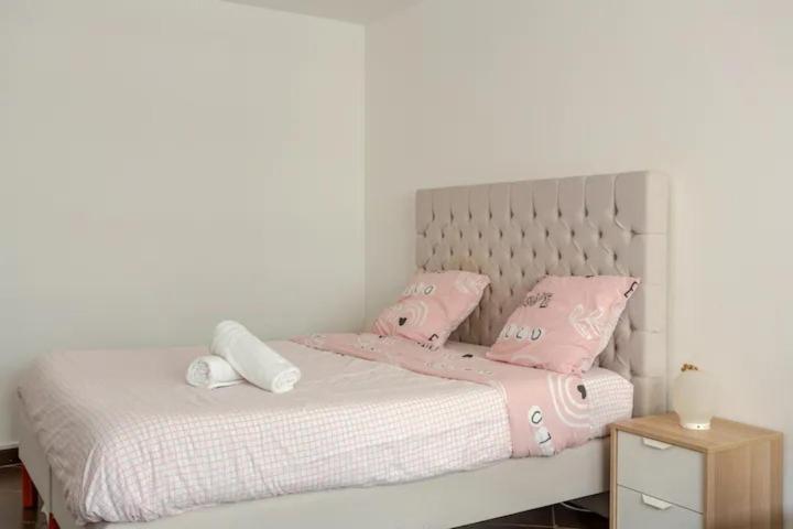Superbe Studio Paris Gambetta Apartment Exterior photo